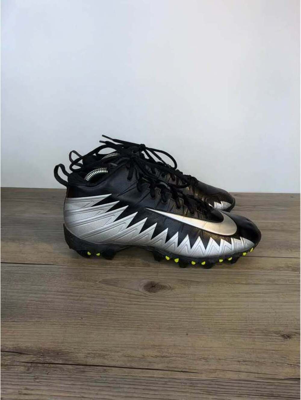 Nike Alpha Menace Pro Mid Football Cleats 859372-001 Black Silver 8W (wide)